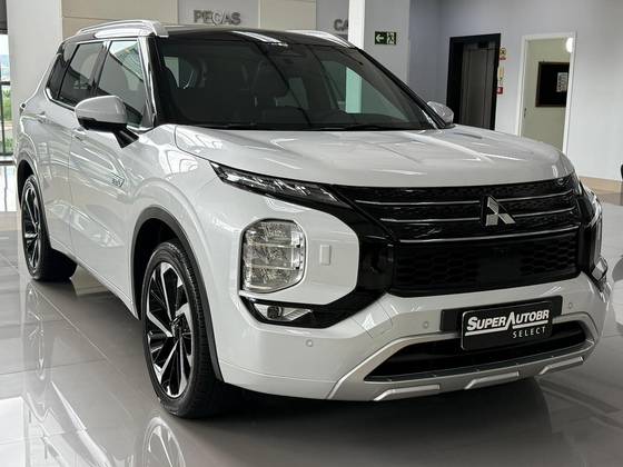 MITSUBISHI OUTLANDER 2.4 PHEV SIGNATURE S-AWC DHT